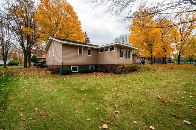 312 Woodside Drive, Cornell, WI 54732