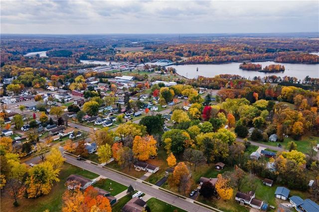 312 Woodside Drive, Cornell, WI 54732