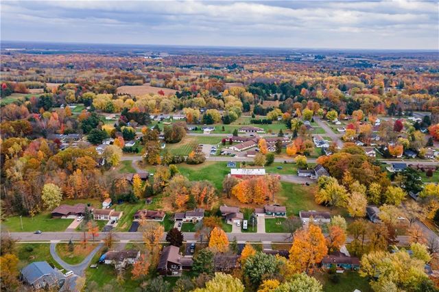 312 Woodside Drive, Cornell, WI 54732