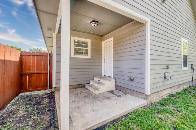 1110 N Ross Avenue, Sherman, TX 75090