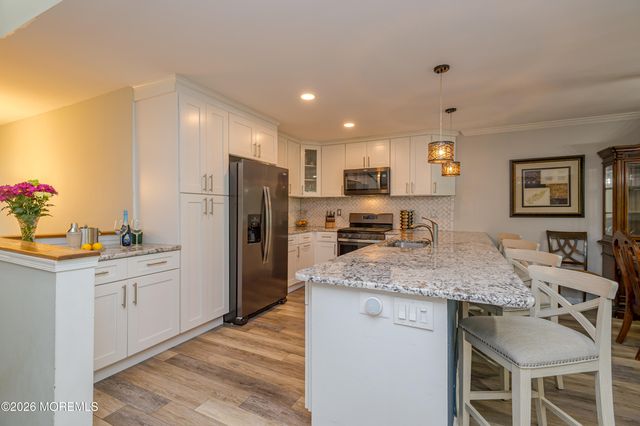 15 Daleron Place 57, South Amboy, NJ 08879