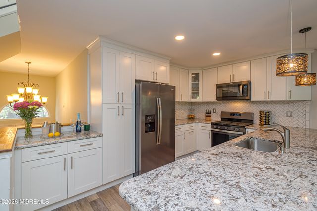 15 Daleron Place 57, South Amboy, NJ 08879