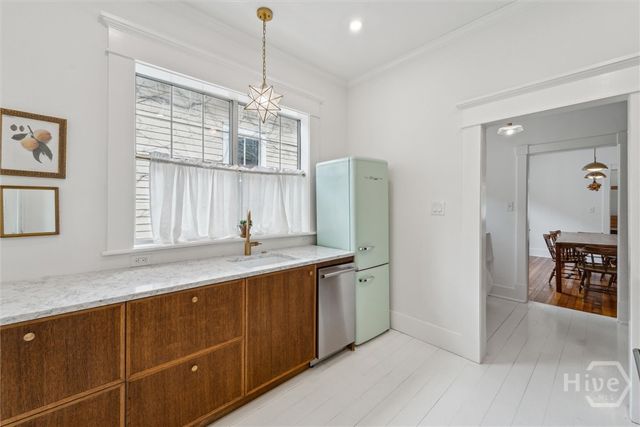 211 W 40th Street B, Savannah, GA 31401