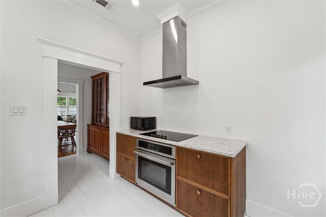 211 W 40th Street B, Savannah, GA 31401