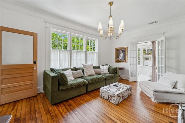 211 W 40th Street B, Savannah, GA 31401