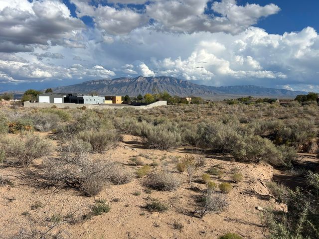 1801 Alif Road NE, Rio Rancho, NM 87144