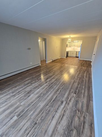 4754 W 101st Street 7B, Oak Lawn, IL 60453