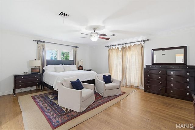805 Sikes Avenue, Sikeston, MO 63801