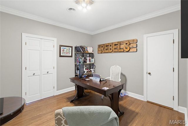 805 Sikes Avenue, Sikeston, MO 63801