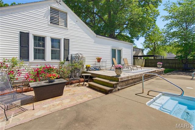 805 Sikes Avenue, Sikeston, MO 63801