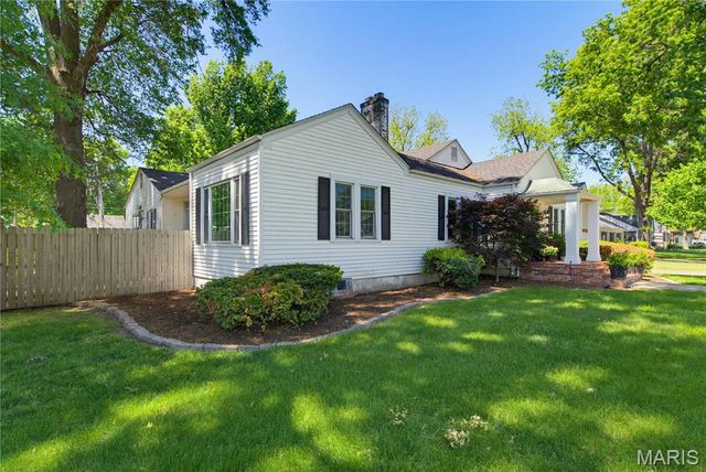 805 Sikes Avenue, Sikeston, MO 63801