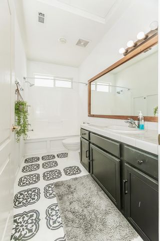 717 W Tivoli Lane, Clovis, CA 93611