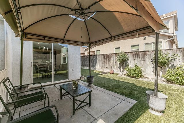 717 W Tivoli Lane, Clovis, CA 93611