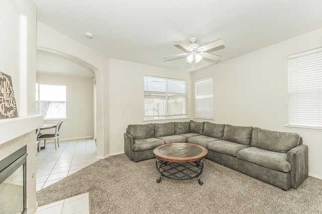 717 W Tivoli Lane, Clovis, CA 93611