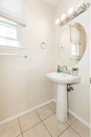 717 W Tivoli Lane, Clovis, CA 93611