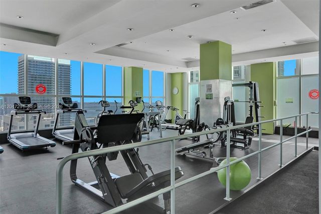 133 NE 2nd Ave 1815, Miami, FL 33132