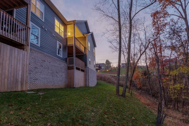 100 Hickory Grove Court, Georgetown, KY 40324