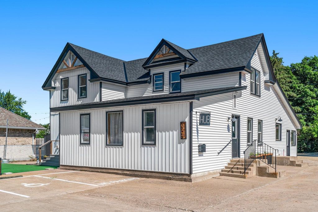 623 E Main Street, Anoka, MN 55303 — photo 2