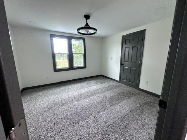 299 Tom Beasley Rd, Westmoreland, TN 37186