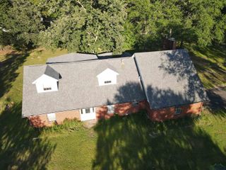 1004 Sunset Dr, Daingerfield, TX 75638