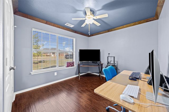 112 Springfield Lane, Red Oak, TX 75165