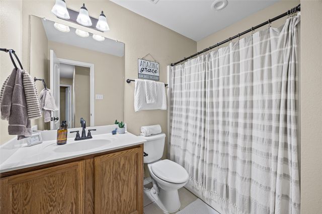 112 Springfield Lane, Red Oak, TX 75165