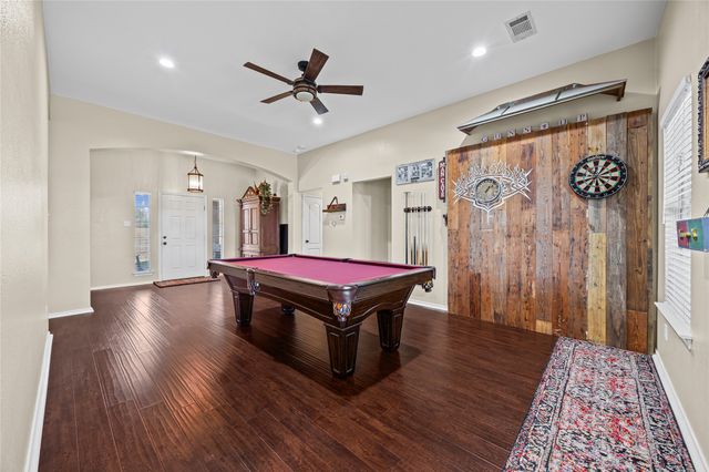 112 Springfield Lane, Red Oak, TX 75165