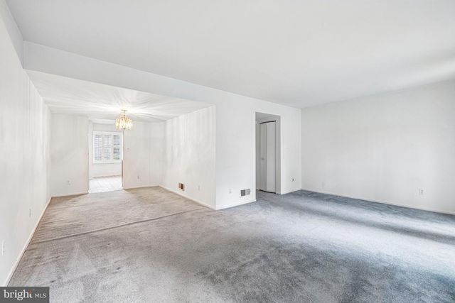 10040 WEDGE WAY, Gaithersburg, MD 20886