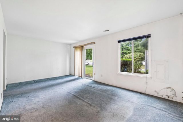 10040 WEDGE WAY, Gaithersburg, MD 20886