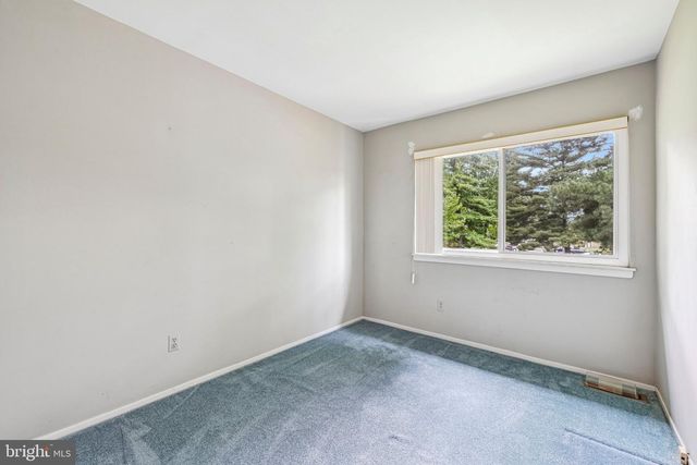 10040 WEDGE WAY, Gaithersburg, MD 20886