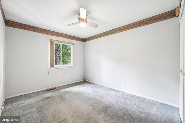 10040 WEDGE WAY, Gaithersburg, MD 20886
