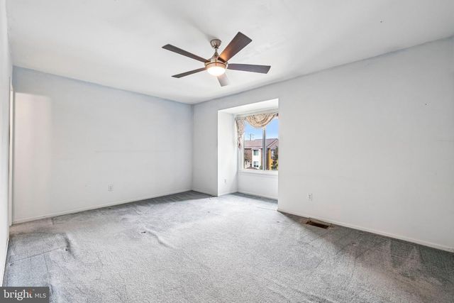 10040 WEDGE WAY, Gaithersburg, MD 20886