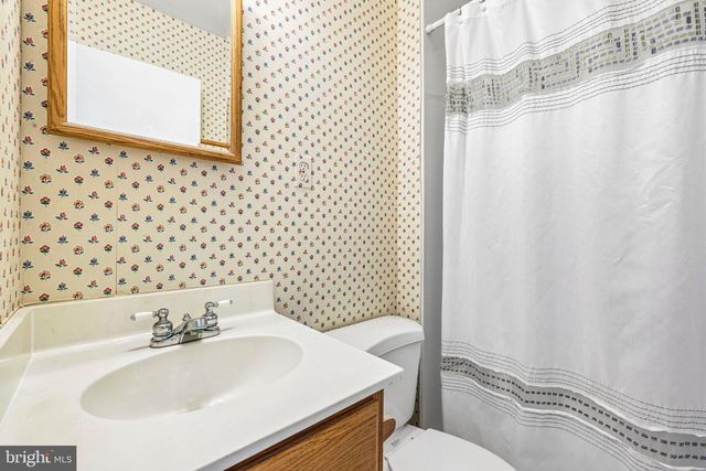 10040 WEDGE WAY, Gaithersburg, MD 20886