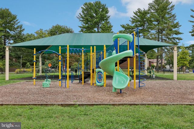10040 WEDGE WAY, Gaithersburg, MD 20886