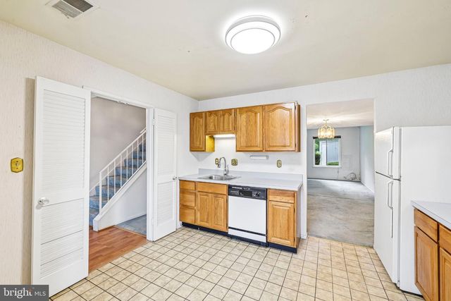 10040 WEDGE WAY, Gaithersburg, MD 20886