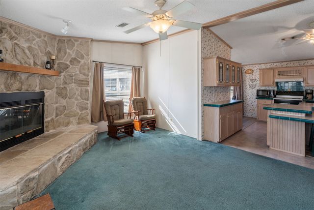 206 Trailwind Street, Gun Barrel City, TX 75156