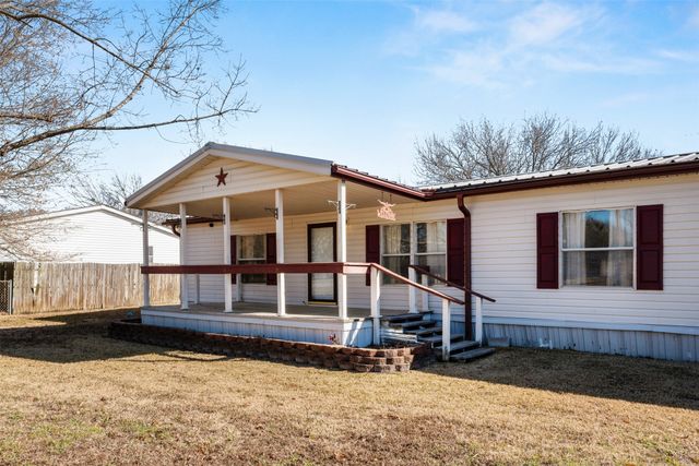 206 Trailwind Street, Gun Barrel City, TX 75156