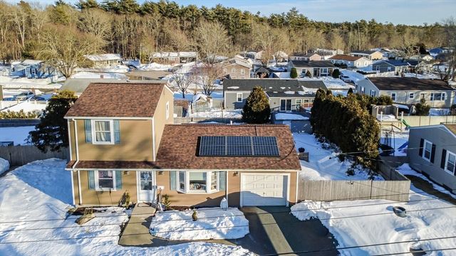 78 Greenbrier Dr, New Bedford, MA 02745