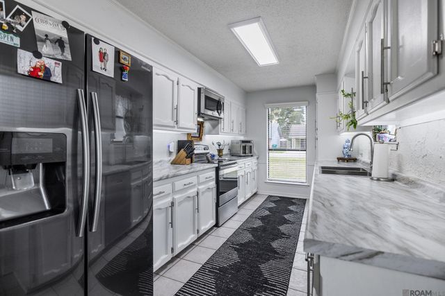 14446 Ridgewood Ave, Prairieville, LA 70769