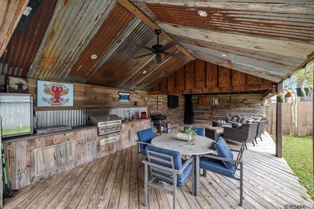 14446 Ridgewood Ave, Prairieville, LA 70769