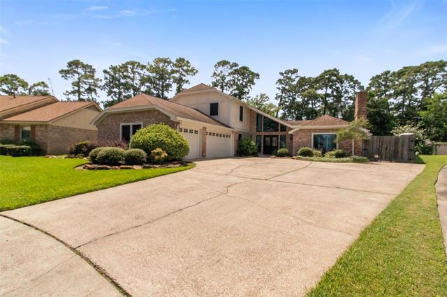 4908 Summer Lane, Baytown, TX 77521