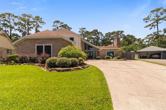 4908 Summer Lane, Baytown, TX 77521