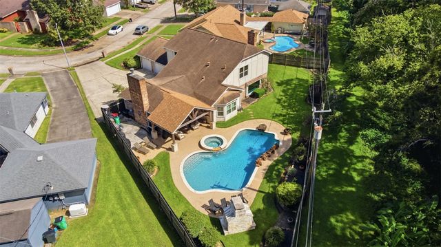 4908 Summer Lane, Baytown, TX 77521