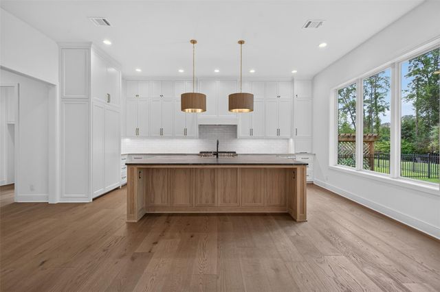 45 Huntsmans Horn Circle, The Woodlands, TX 77380