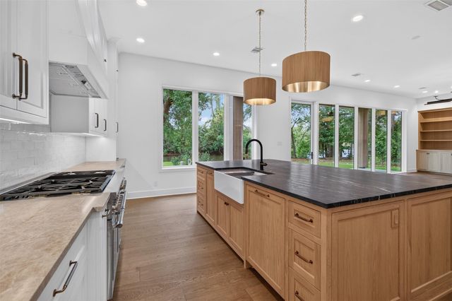 45 Huntsmans Horn Circle, The Woodlands, TX 77380