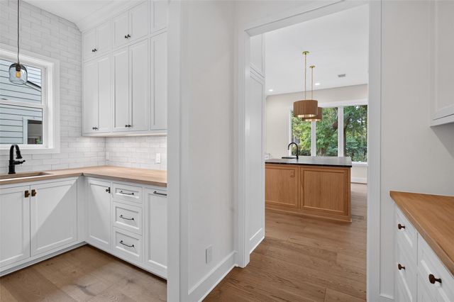 45 Huntsmans Horn Circle, The Woodlands, TX 77380