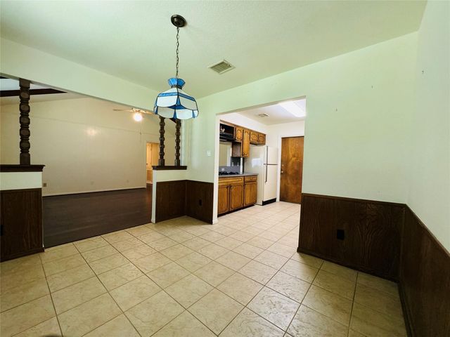 7622 Woodsman Trail, Houston, TX 77040