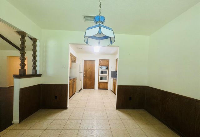 7622 Woodsman Trail, Houston, TX 77040