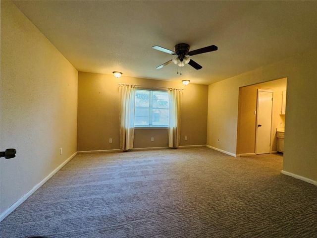 7622 Woodsman Trail, Houston, TX 77040