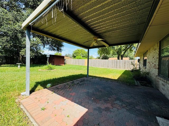 7622 Woodsman Trail, Houston, TX 77040